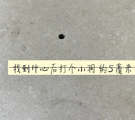 鼎城瓷砖空鼓维修公司专业解答在瓷砖铺贴过程中，如果砂料搅拌不均匀，将会带来以下问题
